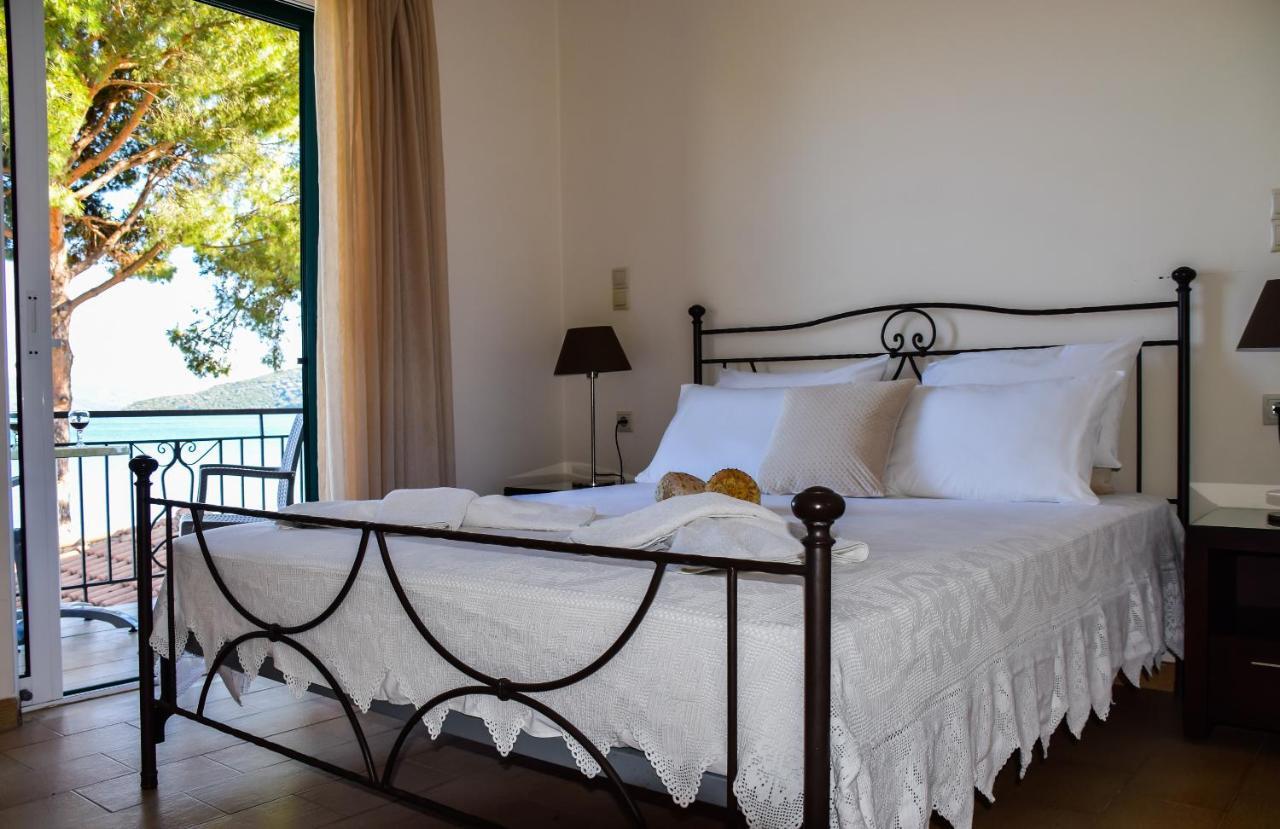 Marina Pansion Hotel Nydri  Ngoại thất bức ảnh